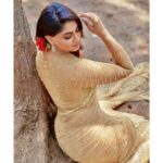 Shivani Narayanan Instagram - Some that glitters are gold . @shamini_shankar_official @sathish_photography49 @ratnamakeupartist @mayon_by_subhathracouture