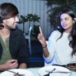 Shivani Rajashekar Instagram - Adding some Seenu and Maha love to your feed 💕 #AhaNaPellantaOnZee5 streaming now :) link in bio . #AhaNaPellanta Ps: Last pic - Inka chaalu..nee biscuit lu chaalu 🙏 😛 @rajtarunn Pc- 1 & 4 @dipalisharma29 😘 #Zee5originals @zee5telugu @sanjeevreddyy @rahultamada @tamadamedia @saideepreddy @basavasriharsha @dawoodsait @nageshbanell @ashkarali_cinematographer @judahsandhy @okmusician @2309madhu @kalyan_raghav_pasapula @deevyareddy @ps_varma_14 @lankasanthoshi @krishnatejasvi #Ramakrishna @eshwar_penti_choreographer @anilkumartirre @rgv_sai_varma @durgaji_yedida @ajay_varma_penmatsa #PosaniKrishnaMurali @mohammadalibaigactor @harshamrutham @actressamani @saisrinivasofficial @raghukarumanchi @iammadhunandan @dipalisharma29 @kritikasinghyadav_ @thagubothramesh @iamgetupsrinu @bhadram_actor @rajkumarkasireddy2 @ravisivatejapaila @trishool_jeethuri @dorababu_pediredla @_aishwarya_govardhan @actorrakeshofficial @zee5Telugu @zee5tamil