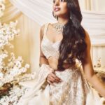 Shivani Rajashekar Instagram - For @teach_for_change with Shaadi by Marriott Presented by @theantoraofficial Powered by @ftvsalon.banjarahills.hyd Co powered by @argentumartshyderabad Outfits: @varunchakkilam Jewellery: @hiyajewellers Footwear: @rapport_shoes Makeup: @emraanartistry Styled by @officialanahita Photography: @shreyansdungarwal Co hosted by @westinhyderabad Sponsored by @aryanajevents Ground Transport: @mercedesbenzsilverstar Decor: @minttusarna #teachforchange2023 #shaadibymarriott