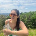 Shonali Nagrani Instagram – Under the Tuscan sun :)
#solotrip #vacation #italy #tuscany #wine #vinyards #tyscanvinyard #sunshine #