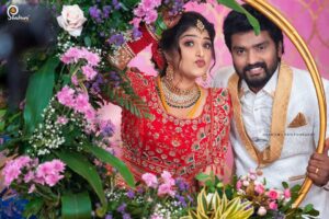 Shreya Anchan Instagram - You’re my hearts dancing partner & I could dance forever with you ❤️ @sidhu_sid_official ❤️ 
 
#receptionlook #ssthirumanam 

Photo credit : @ajay_shadowsphotography @shadowsphotographyy 

Decor : @weddingchakra 

Lehanga: @diadembridal 

Sidhus outfit : @ngrmeeran2627 

Makeup : @lakshmiajay_makeupartistry 

Hair stylist : @mani_stylist_ 

Jewels : @new_ideas_fashions 

Mehendi: @aravinth_mehendi_makeup 
@aurora_mehandi_studio 

Saree draper : @sareedrapist 

Flowers: @reesribridalflowers