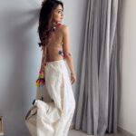 Shriya Saran Instagram - Thank you @venurasuri for this fun shoot @kabzaamovieofficial @sithara_kudige @payalsinghal @makeupbymahendra7 @priyanka_sherkar1