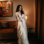 Shriya Saran Instagram - Let there be light , Shot by amazing @deepak_vijay_photography Make up @makeupbymahendra7 Hair @priyanka_sherkar1 Wearing fabulous @sithara_kudige