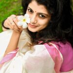 Shruthi Rajanikanth Instagram - Wishing you all a peaceful vishu ✨🌼🌻 📸 @the_______survivor
