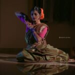 Shruthi Rajanikanth Instagram - A dancers life is full of music and life 🍃🏵️ 📸 @nomadic_frames 🔥 Mua @magnificentmakeupstudio