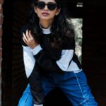 Shruthi Rajanikanth Instagram - Shattered into pieces but still slaying it 😎🤙🏻 . 📸 @nomadic_frames 👕 @mens___land
