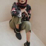 Shruthi Rajanikanth Instagram - Vintage hijabi fan with style on eid be like 🌙✨😎 🎥 @nomadic_frames mua @sooryakrishna 📸 @aline_varghese_joseph