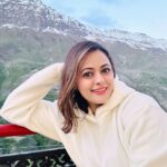 Shruti Sodhi Instagram - It’s the discovery of new routes in life that makes us meet versions of ourselves that either didn’t exist or were sleeping ❤️🏔️ #shrutisodhi #himachal