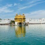 Shruti Sodhi Instagram - My parents and I wanted to visit Amritsar and mathha teko at Harmandir sahib since a very long time. We finally did ❤️ #roadtrip #seniorsodhis #amritsar #harmandirsahib #goldentemple #satnamwaheguruੴ