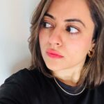 Shruti Sodhi Instagram - How can I not 📸 after 💇🏻‍♀️🖤#shrutisodhi #summer #ready #shorthair