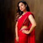 Shrutika Instagram - Costume @studio149 Photography @prismatic_photography_7 Jewelry @pradejewels #kpychampions4 #vijaytelevision #tamilshow #tamil #comedy #comedyshow #pictureoftheday #instapost #instagram #saree #red #love #laugh #happiness