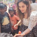 Shrutika Instagram - OTTERI DURING THE SHOOT OF THIS SONG #muttakannumuniyamma I dint know il get so attached to these kids while shooting in their area..EACH n every house was open for us to sit n rest after shooting in the hot sun..these people have a big heart .. These kids are adorable! they WAITED THE WHOLE DAY TO PLAY WITH ME DURING EVERY BREAK OF SHOOT. .END OF DAY ONE KID ASKED : AKKA AVLOTHANA NI INGA THIRUMBI VARAVE MATIYA.. ME: TOTALY TOUCHED ALMOST IN TEARS😢.. AND TADA YESTERDAY I WENT TO MEET THESE ANGELS IN OTTERI..THEY CAME RUNNING TO ME AND I ENJOYED EVERY SECOND THAT I SPENT WITH THEM.. THEY ARE LIL GEMS WITH A BIG HEART..I PRAY FOR EACH OF THEIR PROSPERITY.. #muttakannumuniyamma #mmoriginals #videosong#reelsinstagram #single #song #tamil #tamilsong #reels #love #heartofgold #joy #happy #care #genuine #reelitfeelit