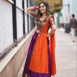 Shrutika Instagram - #startmusicreloaded @vijaytelevision Photo @sinty_boy Postwork @shot_by_panneer #traditionalwear #indianwear #indianethinicwear #poses #pictures #instagram #instafamily #instapicture #picoftheday #spreadpositivity #vijaytelevision #navratri #puja #love