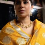 Shubhaavi Choksey Instagram - Photographed by @shotbyrohitdey Jewellery by @totapari1 Outfit courtesy @myshka_fashion Makeup & Hair by @amuthevar Location courtesy by @younion_mumbai @zkalra PR managed by @oceanmediapr Jewellery Collab courtesy by @aaira_narula Outfit collab courtesy by @rimadidthat Styled by @rimadidthat & @shubhaavi #reelitfeelit #feelkaroreelkaro