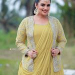 Shweta Menon Instagram - Always love to work with u my sweet sister 💞💞💞💞💞💞💞💞💞💞💞💞 Actress @shwetha_menon Makeup Artist @avinash_s_chetia @sonybaby156 Stylist @tharunya_vk Shots @3leaf_photography 💃💃💅💅💄💄💋💋❤️❤️🌹🌹💕💕💓💓💗💗💖💞💞🥰🥰😍😍😘😘🧿🧿🙏🙏