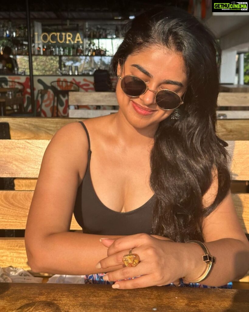 Siddhi Idnani Instagram - good food @locuragoa , golden hour and some good old Goa 🌴 Locura