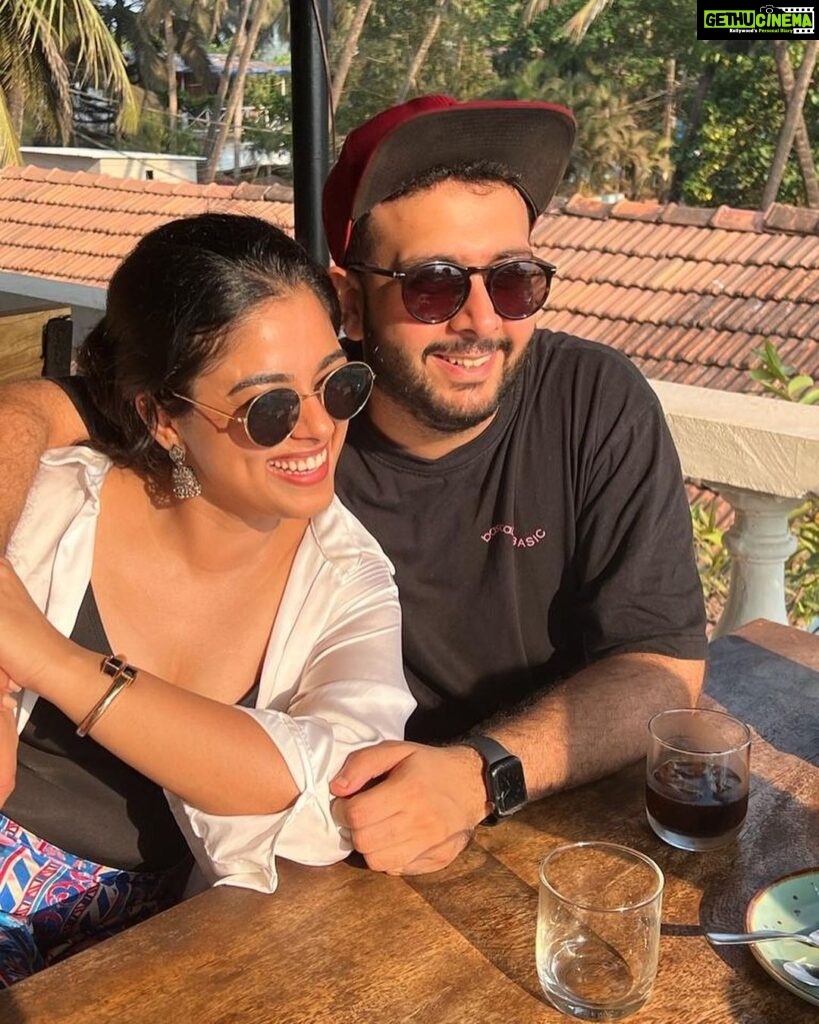 Siddhi Idnani Instagram - good food @locuragoa , golden hour and some good old Goa 🌴 Locura