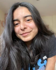Siddhi Mahajankatti Instagram - • Can I wake up with good hair day like everyday god ? • 

PS : This is also a post for all those folks who keep commenting on my pictures with “ No make up “ or “Reduce your make up “. 
I guess you won’t find a difference anymore LOL.

#selfshots #nomakeuplook