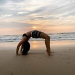 Siddhi Mahajankatti Instagram - • Just in my zone at the beach • PS : Someone please take me back to the beach! I wish for beach #life always ❤️ PC : @ratul Mantra Surf Club - Surfing India
