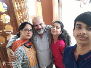 Siddhi Mahajankatti Instagram - • Goodbyes are painful!  For the first time all of us went to drop appa at the airport and it was tough to hold our tears back •
PS: Appa we love you ❤️