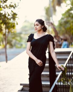 Sija Rose Instagram - 💎
.
Jewellery: @elista_goldanddiamonds 
Click: @_ericfotos_ 
Styling: @neethu_nidhi 
Thanks @babinchiramel 
.
#diamond  #jewellery #brides #black #indianwear