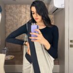 Simran Sharma Instagram - #Staffroom mirror selfie dump. Thank you @shwetaputhhran and team for the looks you put together for #Pranali and the rest of us teachers of Staffroom. I am personally a fan of Pranali’s comfy, chic style. You’re too good❤️ Thank you @vilashchaurasiya_ @ganeshpoojari19 @ravimakeupartist82 @darshana.hairstyles For the lovely hair and makeup💄💇🏻‍♀️ Fun fact: one of those pictures is not a mirror selfie😛🙈 #simransharma
