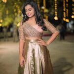 Sivaangi Krishnakumar Instagram - For @behindwoodsofficial gold icons! ❤️ Wearing @rehanabasheerofficial Styling @jayalakshmisundaresan Makeup @arupre_makeup_artist Photo @raghul_raghupathy Retouch @retouch_by_gokul