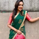 Smruthi Venkat Instagram - அனைத்து அன்பு உள்ளங்களுக்கும் இனிய சித்திரை புத்தாண்டு நல்வாழ்த்துக்கள் ✨❤️ Half saree @swarnasaris