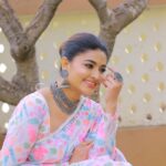Sneha Instagram - The most beautiful thing you can wear is confidence. @geetuhautecouture @clicks_by_ajay @rajesh_chinchili #sareelove #beyou #lifestyle #floralsaree #telugu #etvtelugu #mrnmrs #mylifemyway