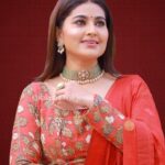 Sneha Instagram - Beautiful Actress Sneha Prasanna in Kalasha Fine Jewels. . In frame - @realactress_sneha . Get Magnificently Hand-Crafted designs from @kalasha_finejewels . . Shop over video call. DM for more details. . #kalashafinejewels #kalasha #trustedlegacy . . . #diamondjewellery #goldjewellery #jadaujewellery #templejewellery #bridaljewellery #indianbride #indianjewellery #telugubrides #tamilbrides #pellikuthuru #celebritywedding #southindianjewellery #teleguwedding #indianjewelry #bridalwear #polkijewellery #collectionlaunch #finejewelry #festiveseason #statementjewelry #celebrity #pose #model #celebritylifestyle #celebritywedding #trending #trendingjewellery #trend