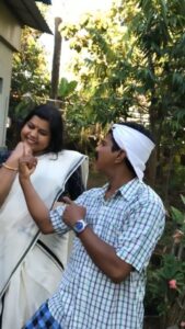 Sneha Sreekumar Instagram - ബൈക്കിൽ നിന്നും വീഴാഞ്ഞത് ഭാഗ്യം 🤣🤣🤣

#reelsuploaded #reelsindia #reelsvideo #reelsinstagram #reels #reelsinsta #m80moosa #marimayam #vinodkovoor #mandothari #malayalamcomedy #bumperchiri #mazhavilmanorama