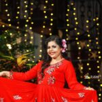 Sneha Sreekumar Instagram - 😍😍 📷 @3leafweddingphotography Mua @ashokedappally 👗 @pinklady__bridals #red #redlove #marimayam #mandothari