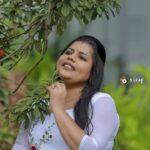 Sneha Sreekumar Instagram - ❤❤ 👗 @anuthreadsbridalstudio 📷 @3leafweddingphotography Mua @shinuramakrishnan Hair @subuus_167165 #morningvibes #mandothari #marimayam #mazhavilmanorama