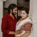 Sneha Sreekumar Instagram - Waiting for our little one❤️❤️❤️❤️ its 9th month 😍😍 Mua @blakeeys_makeover Styling by @nithinju Costume @navamimypassionyourfashion Ornamemts @kaya_online_ Pic @3leaf_photography #pregnancylife #9monthspregnant #happymoments