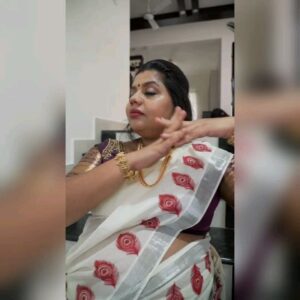 Sneha Sreekumar Instagram - Waiting for our thankam ❤️❤️❤️

Mua @makeupbyanil
📷 @randheerkr

#reelsinstagram #reelsvideo❤️ #reelsupload #reelsinsta #reelsupload #9monthspregnant #pregnancy #marimayam #mandothari