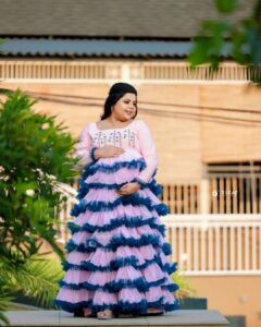 Sneha Sreekumar Instagram - 😍😍
Mua @makeupbyanil
Pic @3leaf_photography
Location @johnsvillage

#happymoments #pregnancylife #pregnant #7monthspregnant