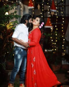 Sneha Sreekumar Instagram - Happy Anniversary to us😍😍😍

📷 @3leaf_photography

#anniversary #3rdanniversary #life❤️