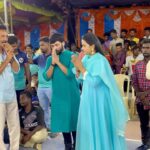 Snehan Instagram - கல்வராயன் மலையில் உள்ள மணியார்குண்டம் கிராமத்தில் “ நண்பர்கள் மன்றம்” மற்றும் ஊர் பொதுமக்கள் 39 ஆண்டுகளாக நடத்தி வரும் மாநில அளவிலான கபடி போட்டியில், முதல் பரிசுக்குரிய கோப்பையை கடந்த 2019 ஆண்டு முதல் சினேகம் அறகட்டளை சார்பில் கவிஞர் சினேகன் வழங்கிவருகிறார். இந்த வருடம் போட்டியில் மொத்தம் 52 அணிகள் பங்கு பெற்றன. அதில் 24 மகளீர் அணிகளும், 28 ஆடவர் அணிகளும் பங்கு பெற்றனர். பெண்களுக்கான இறுதி ஆட்டத்தில் சென்னை Vs சேலம் அணிகள் பங்கு பெற்றது. அதில் சேலம் அணி வெற்றி பெற்றது... ஆண்களுக்கான இறுதி ஆட்டத்தில் விழுப்புரம் Vs சேலம் அணிகள் பங்கு பெற்றது... அதில் சேலம் அணி வெற்றி பெற்றது... Kannika dress @akira_the_couture__ @ikamalhaasan @maiamofficial #kabadi #culture #kudiyarasudhinam
