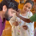 Snehan Instagram - @kavingarsnekan lyric’s 📋🖋 @nandaperiyasami sir direction 🎬 @gouthemkarthick hero 🤗 @siddhukumar musi 🎼 #aanandham vilayadum veedu movie🥰 Song :sondhamulla vazhka sorgathukku mela 🥰🌿 Happy happy Pongal 🌿💐🙏🌸#thanjai