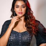 Sohini Sarkar Instagram - Premiere Look for Abar Bibaho Obhijan 🤍🖤🤍🖤 . . 📸 @sahil_paswan_2646_ 💄 @sanusinghroy 💇‍♀️ @karmakar.jyotsna 👗 @tamashreeroy 🔗 @socialyard_digital @sayoniroy9 . . #premierelook #black #love #sohini #abarbibahoobhijaan #gaze Kolkata
