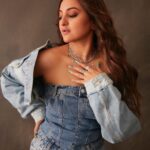 Sonakshi Sinha Instagram - #Dahaad but make it denim 👖