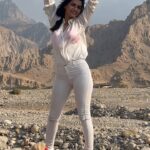 Sonali Raut Instagram - Just for fun!!! #outdoor #fun #white #smile #chill #sky #destination
