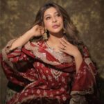 Sonarika Bhadoria Instagram - Pyaar Hua tha🥀 📸 @deepak_das_photography / @kakali_das_photography 👗 @shopmulmul 💎 @adan_creation_ 💄 @mua_dipak_nayak