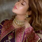 Sonarika Bhadoria Instagram - 💜👑💜 📸🎥 @deepak_das_photography @kakali_das_photography 👗 @theroyaleum 💎 @adan_creation_