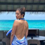 Sophie Choudry Instagram - Feelin Bluetiful🩵🌊 Paneyo @shivanandnarresh Earrings @gaiatreelabel @tanimakhosla @ambereenyusuf @fairmont.maldives @fairmonthotels #fairmontmaldives #fairmonthotels @travelscapes_vm #ocean #blue #watervilla #beachbabe #maldives #vacaymode #feelslikesummer #beachlife #sophiechoudry #holidaylook #styleinspo Fairmont Maldives, Sirru Fen Fushi