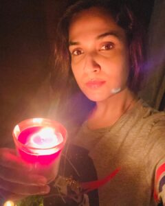 Soundarya Rajinikanth Instagram - ‪#Solidarity #Unity #AloneTogether #IndiaFightsCoronavirus #StayHomeStaySafe #OnlyPrayers 🙏🏻🙏🏻🙏🏻 ‬