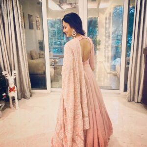 Soundarya Rajinikanth Instagram - Feeling love... happiness ... and calm 🥰😇😊❤️ outfit @anjulbhandari jewellery @nacjewellers .. thank you for styling me dearest @pallavi_85 🤗