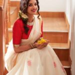 Sowmya Menon Instagram - May this auspicious day usher in a new dawn, new hope, peace, joy, and happiness. Happy and auspicious Vishu!🌼🌸🌼 #happyvishu #festival #blessed
