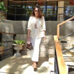 Sridevi Vijaykumar Instagram - Choose to Shine 🌞🌟😁 #instapic#shine#bright#sunshine#spark#bethelight#star#happy#smiling#instagood#instafeed#instafamily#instagram#family#forallthelove#grateful#blessed#live#love#laugh#family#myhappiness#lunchdate#sparkle#thankyou#god