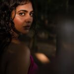Srinda Instagram - “Hair tangled with the wind Sun kissed the face Lover of the forest the sea the sky and anything wild and free She’s a gypsy goddess.” #Melodylee #moongypsy 📸 @sajnasivan Makeup&hair @unnips Styled by @nazninabdulla Location @chathan__ ‘s malam 🌳